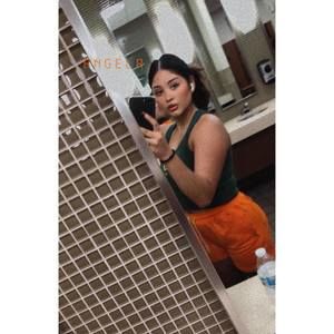 Meet your Posher, Angela